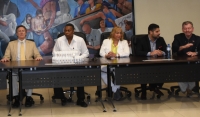 UASD recibe medicamentos de la Fundación Niños sin plomo de NY