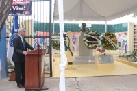 UASD deposita una ofrenda floral en recordación de Orlando Martínez