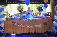 Médicos promoción 1990 celebran su 26 aniversario bajo la bendición de la lluvia