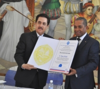 UASD RECONOCE AL POETA TONY RAFUL PREMIO NACIONAL DE LITERATURA