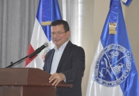 Candidato a Presidencia de El Salvador por el FMLN elogia rol de la UASD en favor de la democracia