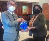 Rectora UASD recibe visita de cortesía del embajador de Japón en el país