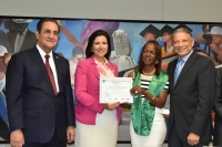 UASD entrega certificados de participación Programa de Atención Integral para Equipos Locales de Salud