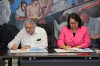 UASD recibe donación de 50 millones de pesos de la Fundación “Jovina Alicia Ramírez” para investigación en Oncología